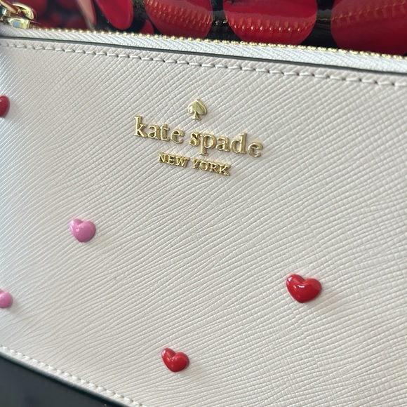 Kate Spade NWT Lucy Heart Studs Small L-zip Wristlet Style KK267 MSRP $109 - Picture 11 of 17